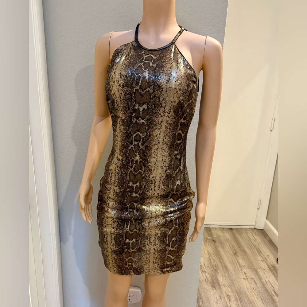 Cache dress 